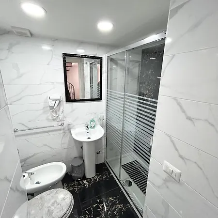 Giovanni Luxury Suites Νάπολη