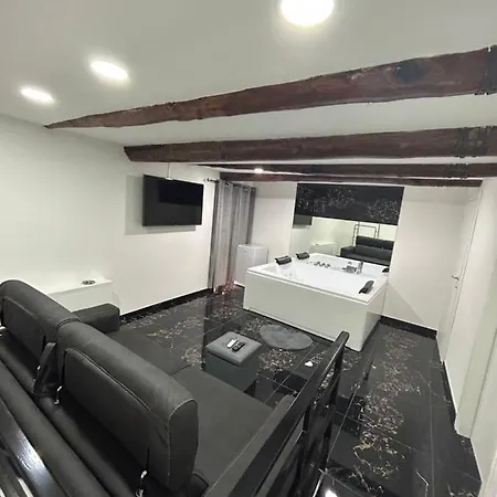 Giovanni Luxury Suites Διαμέρισμα