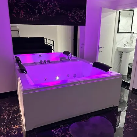 Giovanni Luxury Suites Νάπολη
