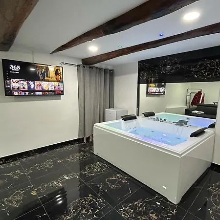 Giovanni Luxury Suites Διαμέρισμα *